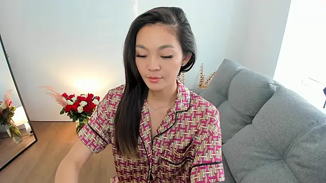 Peopleneedlove144 online show from 02/04/25, 12:11