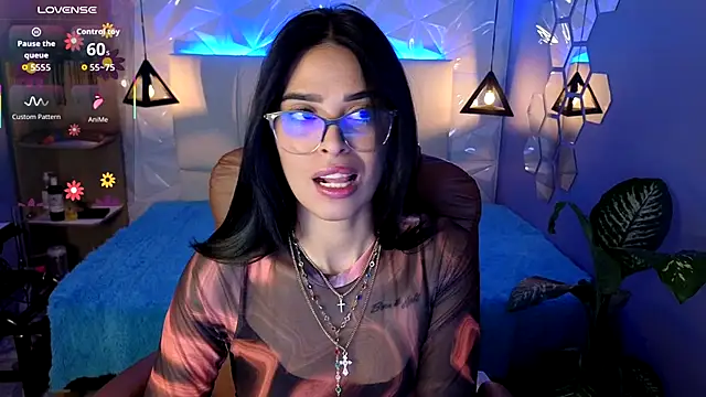 AlessiaVal  online show from 11/10/25, 02:05