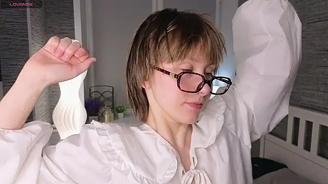 EthalBuffkin online show from 04/10/26, 07:18