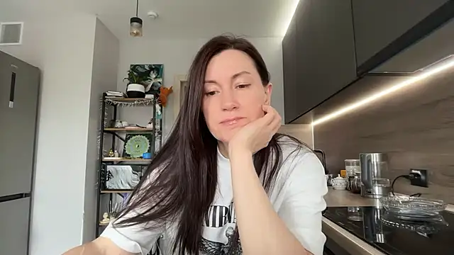 jainesummer online show from 04/07/26, 08:15