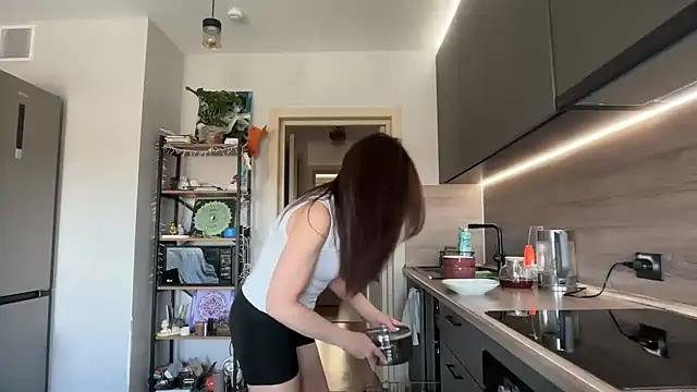 jainesummer online show from 04/16/26, 08:26