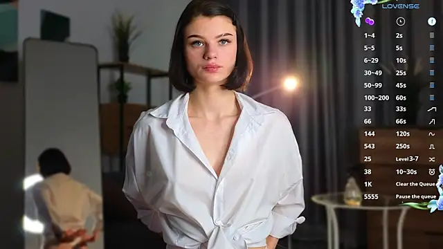 MimiLoll online show from 01/19/25, 06:43