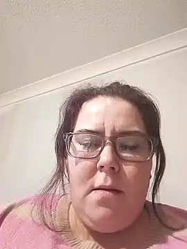 Snapshot of Viola_SassyX chatting on 12/04/24, 03:32 Viola SassyX online show from 12/04/24, 03:32