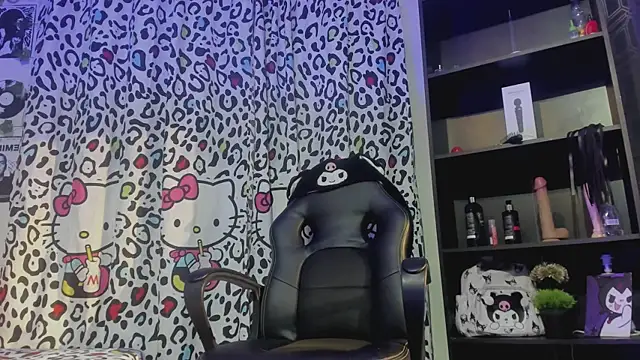 yulianademond66 online show from 10/25/25, 12:07