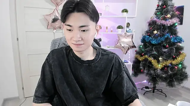 Miram Yu online show from 12/25/24, 04:54