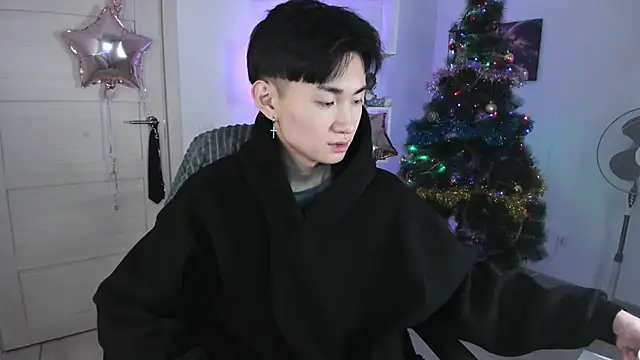 Miram Yu online show from 12/30/24, 08:15