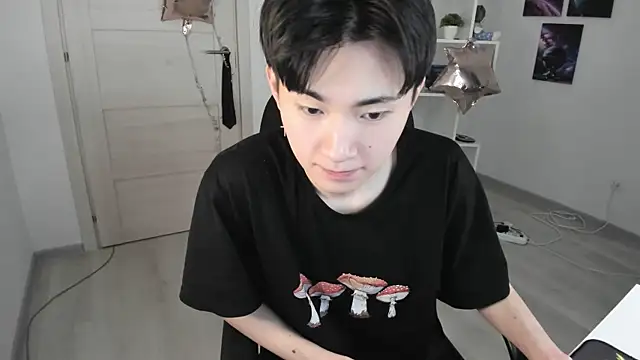 Miram Yu online show from 01/22/25, 01:42