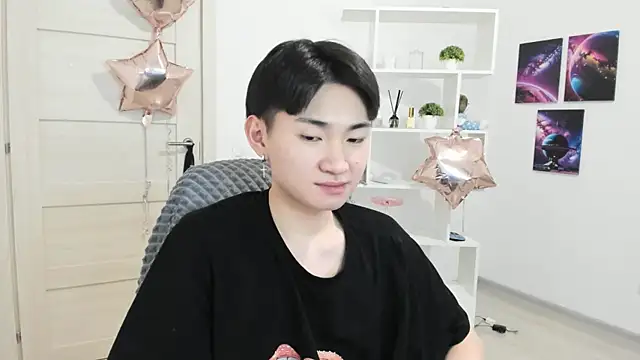 Miram Yu online show from 02/26/25, 04:36