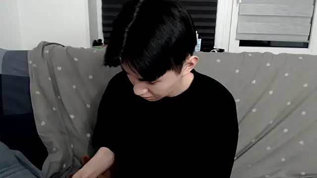 Miram Yu online show from 03/02/25, 09:22