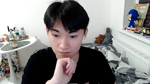 Miram Yu online show from 10/12/25, 04:00