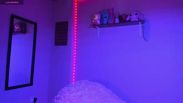 MadelineBenet online show from 01/12/25, 06:49