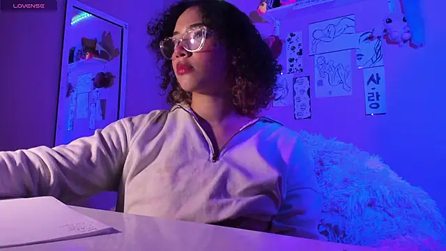 MadelineBenet online show from 02/10/25, 02:08