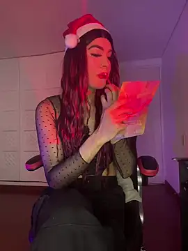 Mia Frank  online show from 12/19/24, 08:55