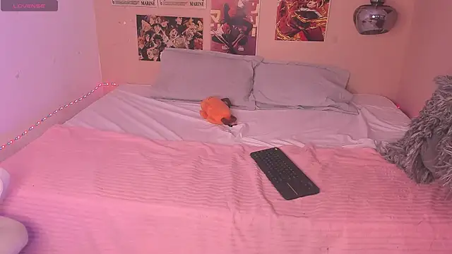 Luna-Chann online show from 02/23/25, 01:46