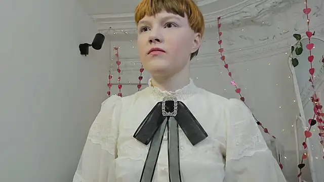 Snapshot of DreamyLuna chatting on 01/21/25, 08:32 DreamyLuna online show from 01/21/25, 08:32