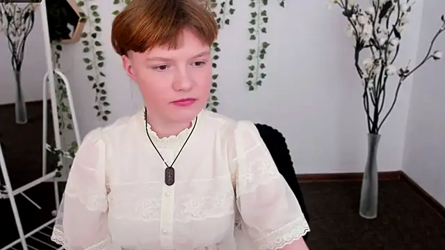 Snapshot of DreamyLuna chatting on 01/23/25, 12:25 DreamyLuna online show from 01/23/25, 12:25