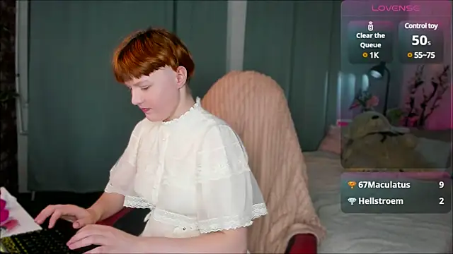 Snapshot of DreamyLuna chatting on 01/23/25, 11:58 DreamyLuna online show from 01/23/25, 11:58