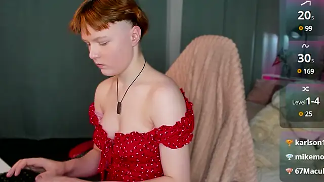 Snapshot of DreamyLuna chatting on 01/24/25, 03:11 DreamyLuna online show from 01/24/25, 03:11