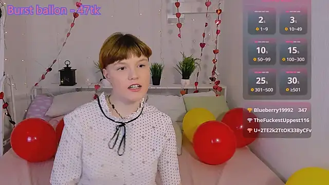 Snapshot of DreamyLuna chatting on 01/26/25, 02:45 DreamyLuna online show from 01/26/25, 02:45