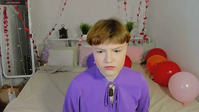 Snapshot of DreamyLuna chatting on 01/26/25, 10:02 DreamyLuna online show from 01/26/25, 10:02