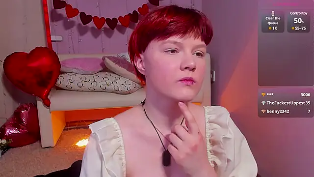 Snapshot of DreamyLuna chatting on 02/08/25, 12:28 DreamyLuna online show from 02/08/25, 12:28