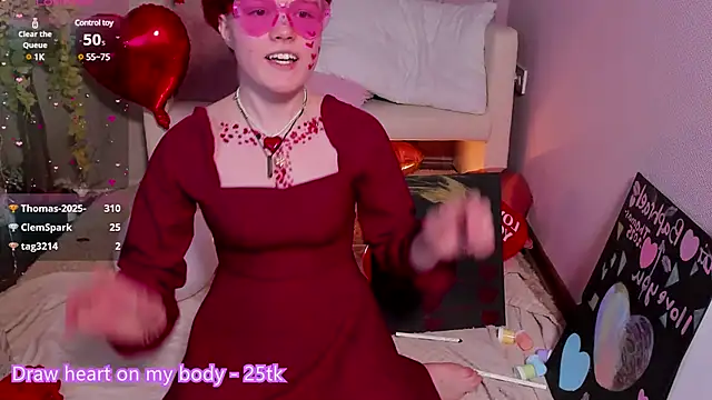 Snapshot of DreamyLuna chatting on 02/14/25, 11:42 DreamyLuna online show from 02/14/25, 11:42