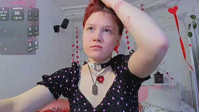 Snapshot of DreamyLuna chatting on 02/20/25, 08:36 DreamyLuna online show from 02/20/25, 08:36