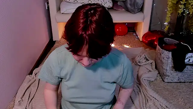 Snapshot of DreamyLuna chatting on 02/22/25, 08:31 DreamyLuna online show from 02/22/25, 08:31