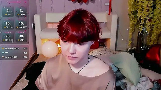 Snapshot of DreamyLuna chatting on 03/01/25, 03:32 DreamyLuna online show from 03/01/25, 03:32