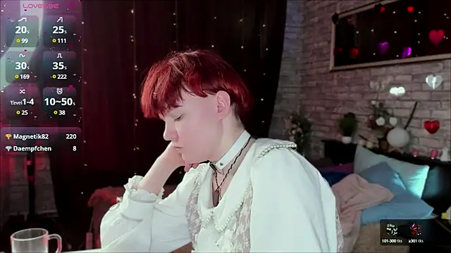 Snapshot of DreamyLuna chatting on 03/06/25, 12:10 DreamyLuna online show from 03/06/25, 12:10