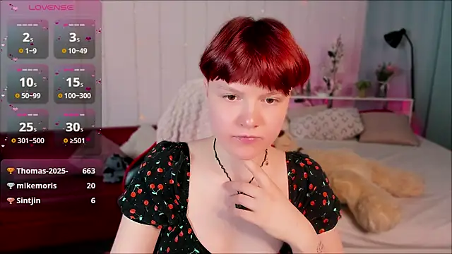 Snapshot of DreamyLuna chatting on 03/14/25, 03:26 DreamyLuna online show from 03/14/25, 03:26