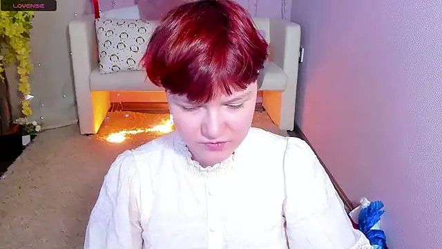 Snapshot of DreamyLuna chatting on 03/14/25, 08:38 DreamyLuna online show from 03/14/25, 08:38