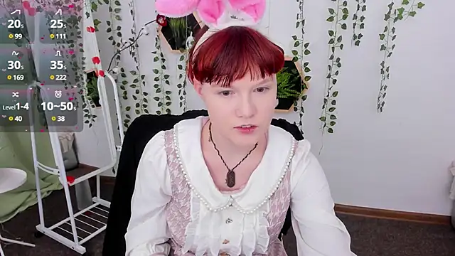 Snapshot of DreamyLuna chatting on 03/16/25, 12:45 DreamyLuna online show from 03/16/25, 12:45