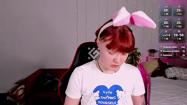 Snapshot of DreamyLuna chatting on 03/20/25, 03:34 DreamyLuna online show from 03/20/25, 03:34