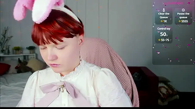 Snapshot of DreamyLuna chatting on 03/22/25, 12:39 DreamyLuna online show from 03/22/25, 12:39