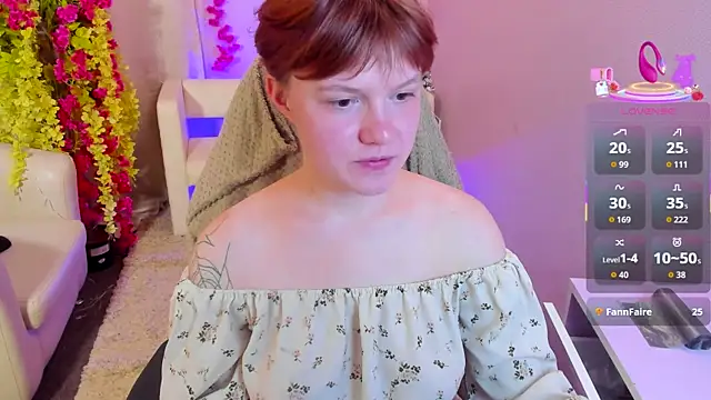 Snapshot of DreamyLuna chatting on 09/11/25, 08:42 DreamyLuna online show from 09/11/25, 08:42