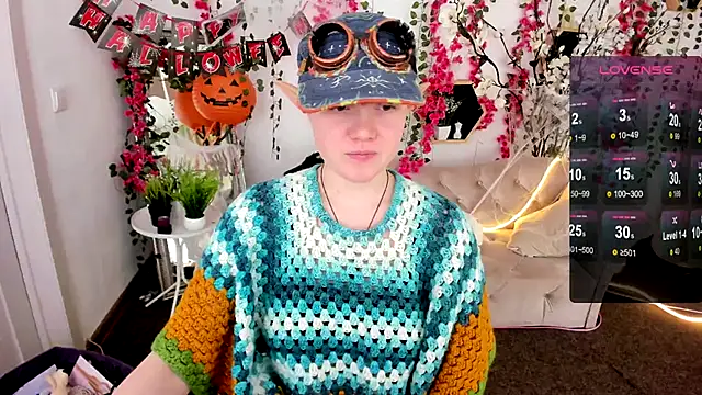 Snapshot of DreamyLuna chatting on 11/01/25, 09:17 DreamyLuna online show from 11/01/25, 09:17