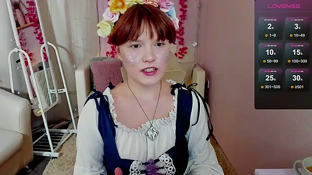 Snapshot of DreamyLuna chatting on 11/27/25, 08:33 DreamyLuna online show from 11/27/25, 08:33