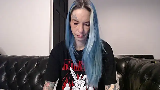 Snapshot of RavenryderUK chatting on 02/05/25, 09:18 RavenryderUK online show from 02/05/25, 09:18