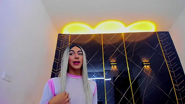 Snapshot of Isabella_stanford2 chatting on 02/08/25, 07:26 Isabella stanford2 online show from 02/08/25, 07:26