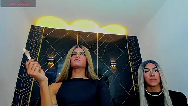 Snapshot of Isabella_stanford2 chatting on 02/15/25, 12:04 Isabella stanford2 online show from 02/15/25, 12:04