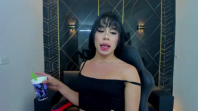 Snapshot of Isabella_stanford2 chatting on 02/25/25, 12:58 Isabella stanford2 online show from 02/25/25, 12:58