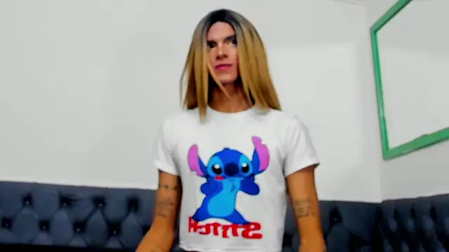 Snapshot of Isabella_stanford2 chatting on 03/17/25, 08:40 Isabella stanford2 online show from 03/17/25, 08:40