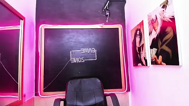 Snapshot of Isabella_stanford2 chatting on 10/08/25, 10:18 Isabella stanford2 online show from 10/08/25, 10:18