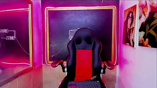 Snapshot of Isabella_stanford2 chatting on 11/21/25, 12:59 Isabella stanford2 online show from 11/21/25, 12:59