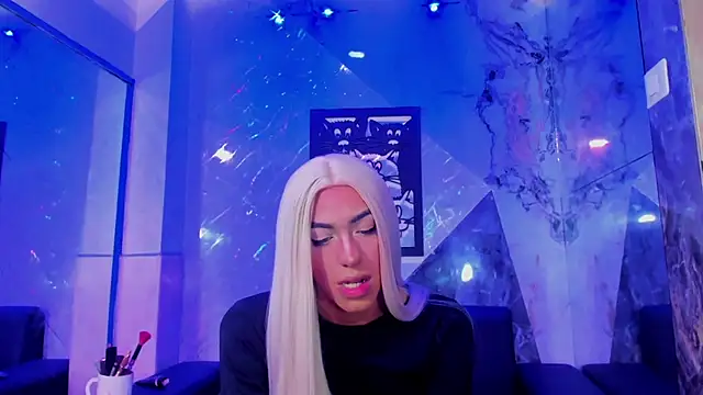Isabella stanford2 online show from 05/17/26, 03:48