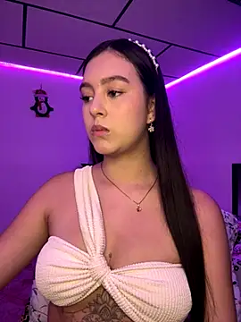 kanne mia online show from 10/15/25, 09:15