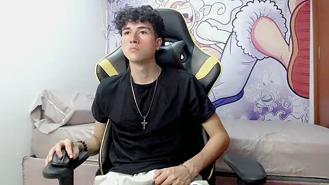 Snapshot of johnny_cagee chatting on 12/22/24, 06:49 johnny cagee online show from 12/22/24, 06:49