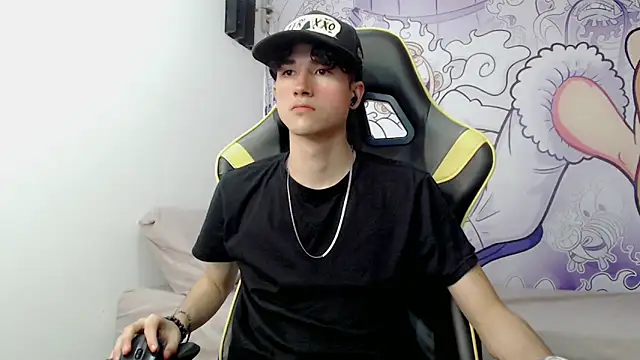 Snapshot of johnny_cagee chatting on 01/07/25, 03:35 johnny cagee online show from 01/07/25, 03:35