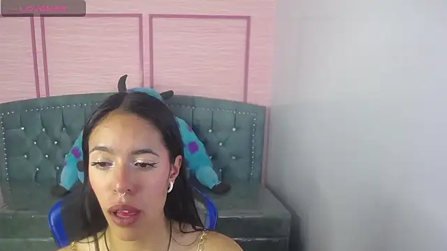 stephania t online show from 02/25/25, 03:42